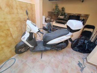 Moto Scooter Hanway Tourer 125 Negra/Blanca