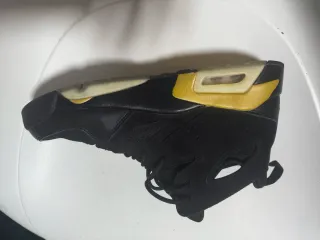 Jordan Flight Club Negro/Dorado