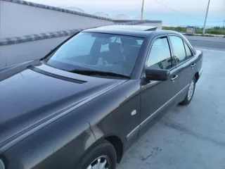 Mercedes-Benz Clase E 1996