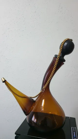 Porrón antiguo de cristal ámbar