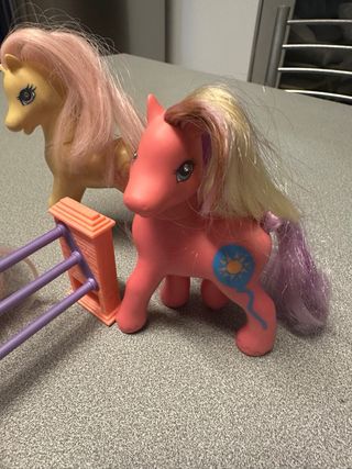 Set 3 Mini Pony con recinto