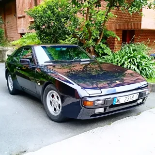 Porsche 944 1985