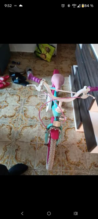 Bicicleta infantil azul y rosa