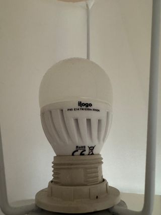 Lámpara de mesa salón cristal y tela