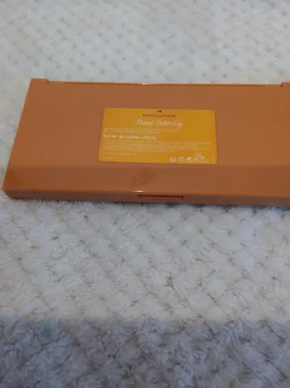 Lote Maquillaje Revolution + Regalo