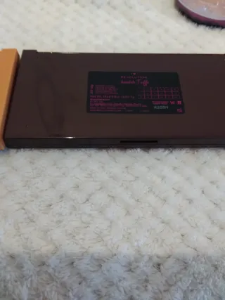 Lote Maquillaje Revolution + Regalo