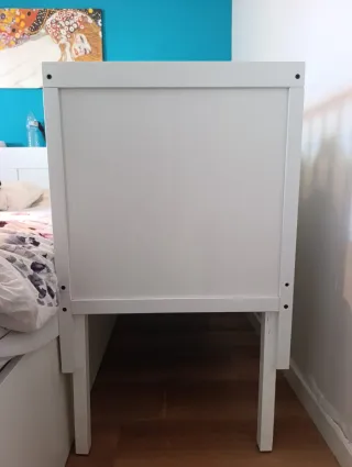 Cuna Ikea Blanca con colchón y sabanas