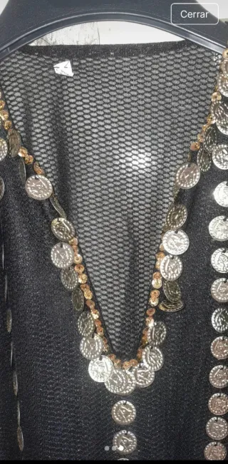 Túnica Egipcia Negra con Detalles Dorados