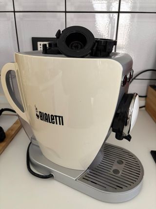 De`Longhi Macchina da caffe Nespresso Lattissima Touch Animation EN 560