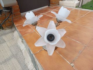 Lámpara techo 3 brazos flor nueva
