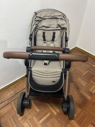 Carrito de bebé marrón