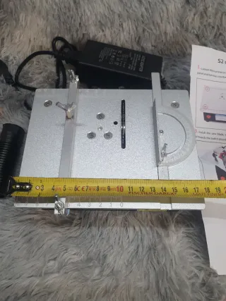 Mini sierra de mesa eléctrica / sierra modelismo