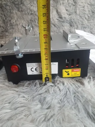 Mini sierra de mesa eléctrica / sierra modelismo