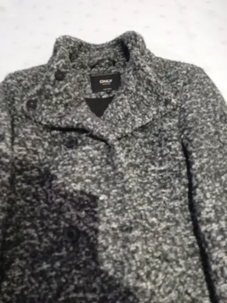 Abrigo ONLY gris jaspeado