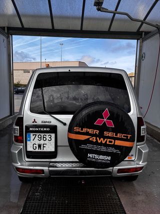 Mitsubishi Montero 2001