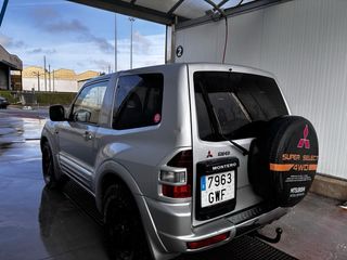 Mitsubishi Montero 2001