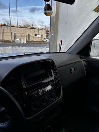 Mitsubishi Montero 2001