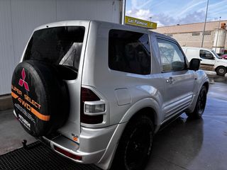 Mitsubishi Montero 2001