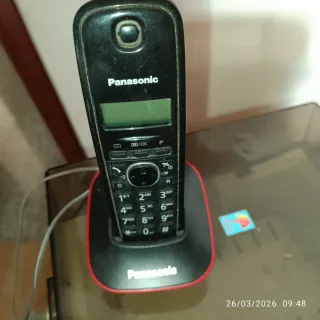 Cordelles Panasonic nero rosso.