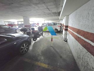 Garaje en alquiler en La Luz - El Torcal en Málaga