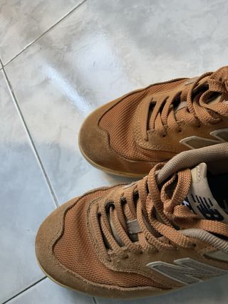 New Balance 40 sapatilhas bege/castanho