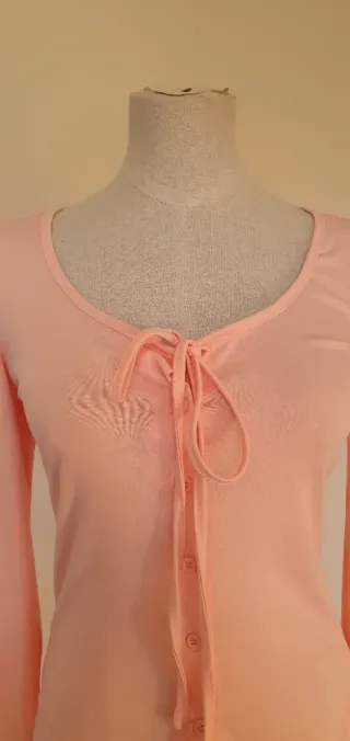 Top Shein rosa con lazo