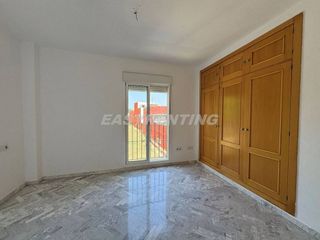 Casa adosada en venta en Barrios (Los)