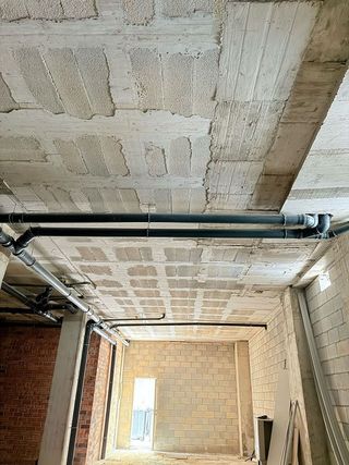 Local comercial en venta en Puerto - Plaza de Toros en Estepona