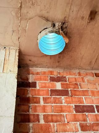 Local comercial en venta en Puerto - Plaza de Toros en Estepona