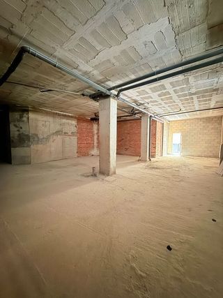 Local comercial en venta en Puerto - Plaza de Toros en Estepona