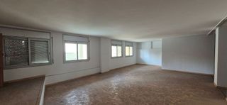 Local comercial en venta en La Plana en Esplugues de Llobregat