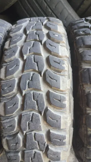 Neumáticos 4x4 195/80/15 100Q