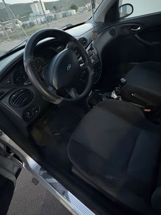 Ford Focus 2001