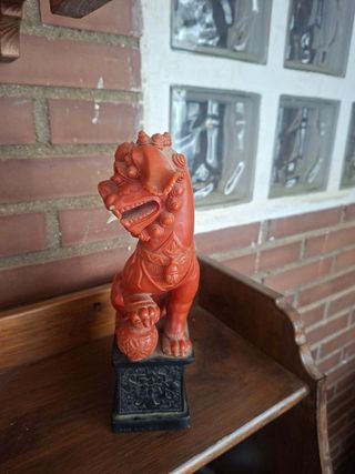 Figura León de Fu Roja