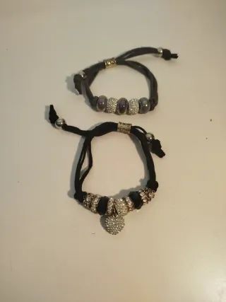 Bracciali con brillantini e cuore