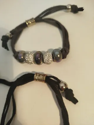 Bracciali con brillantini e cuore