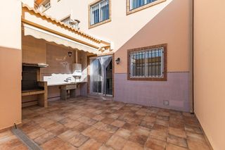 Casa adosada en venta en Zona Alta en Puçol