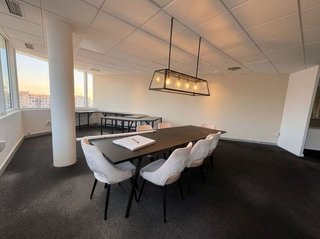 Oficina en venta en Puerto Banús en Marbella