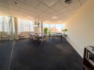 Oficina en venta en Puerto Banús en Marbella