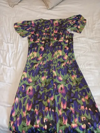 Vestido fiesta estampado verde y morado