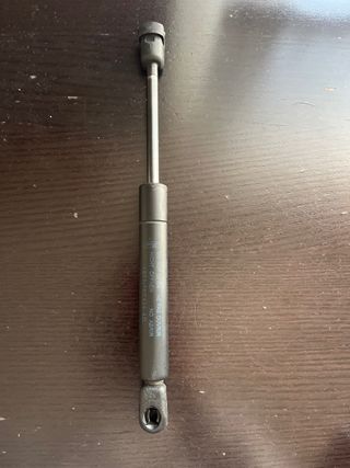 Amortiguador capó Ford Mondeo MK3