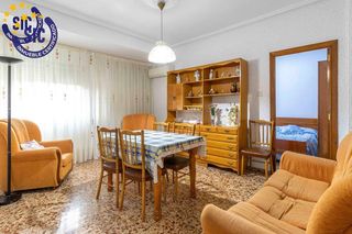 Piso en venta en Zona Avenida al Vedat en Torrent