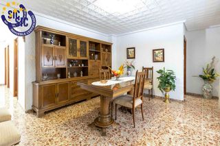 Piso en venta en Zona Avenida al Vedat en Torrent