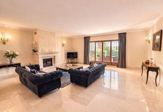 Chalet en alquiler en Elviria en Marbella