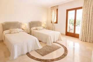 Chalet en alquiler en Elviria en Marbella