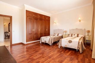 Chalet en alquiler en Elviria en Marbella