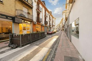 Local comercial en venta en Avda. De los Ogíjares en Armilla