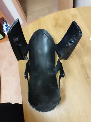 Guardabarros delantero carbono moto