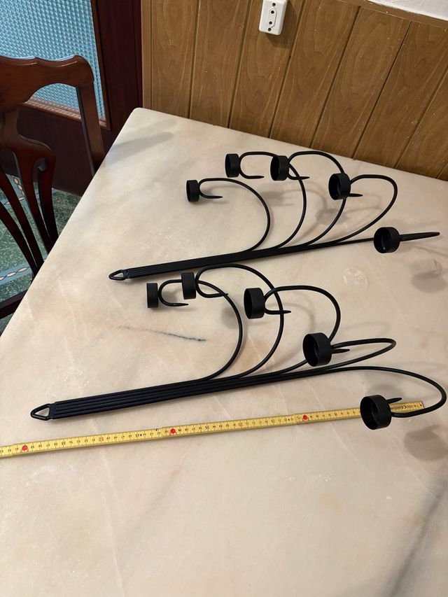 Juego de 2 Candelabros Negros