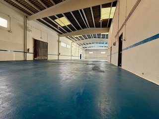 Nave industrial en venta en Sentmenat